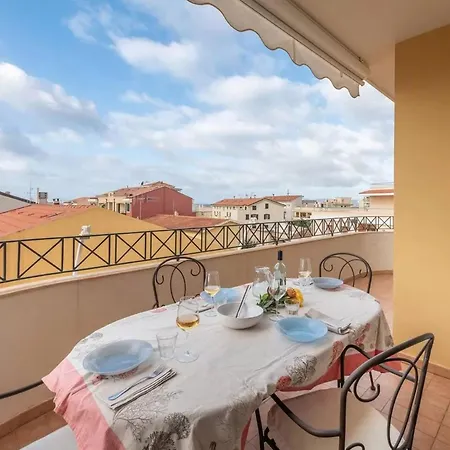 Comfortable Flat Near Apartment *