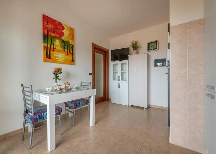 Lägenhet Comfortable Flat Near *