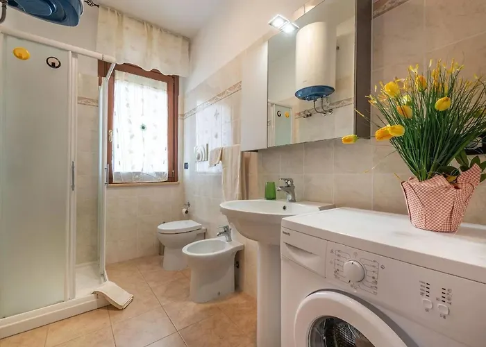 Comfortable Flat Near Lägenhet Alghero